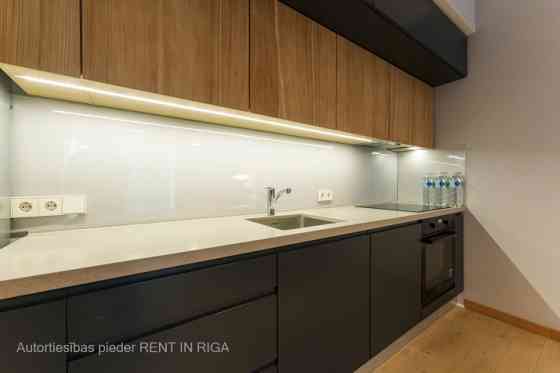 Продаётся элегантная и современная квартира в проекте Centrus, в самом центре Риги Rīga