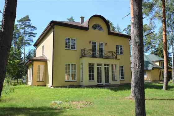 A private house in Saulkrasti.  The house is located on the Limbaži side, bordering Saulkrasti, appr Лимбажи и район