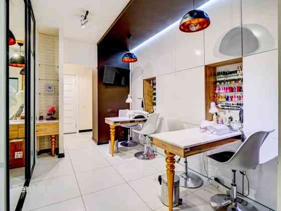 Офис с отдельным входом!  В настоящее время помещение используется как салон Рига