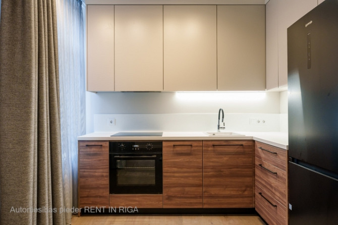 Lieliska iespēja īrēt   dzīvokli renovētajā projektā Agenskalnā.  Lieliskā lokācija un Rīga - foto 3