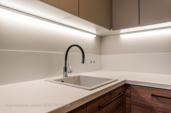 Lieliska iespēja īrēt   dzīvokli renovētajā projektā Agenskalnā.  Lieliskā lokācija un Rīga - foto 6