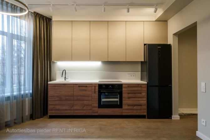 Lieliska iespēja dzīvot dzīvokli renovētajā projektā Agenskalnā.  Lieliskā lokācija un Rīga - foto 1