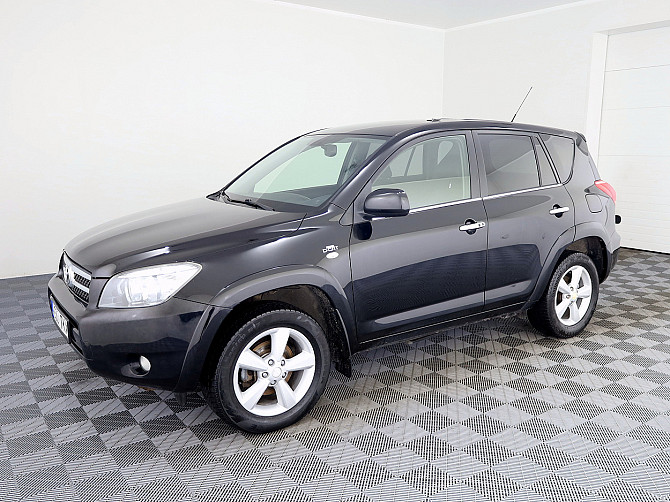 Toyota RAV4 Luxury 4x4 2.2 D-CAT 130kW Tallina - foto 2