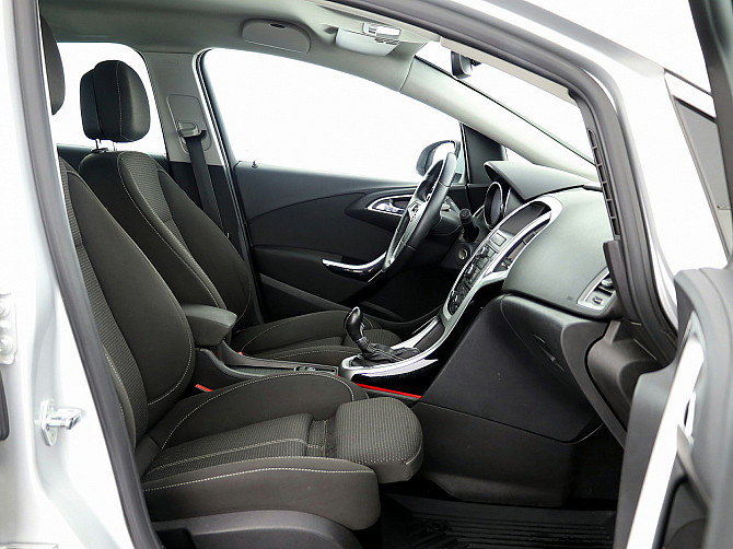 Opel Astra Sports Tourer 1.4 103kW Таллин - изображение 6