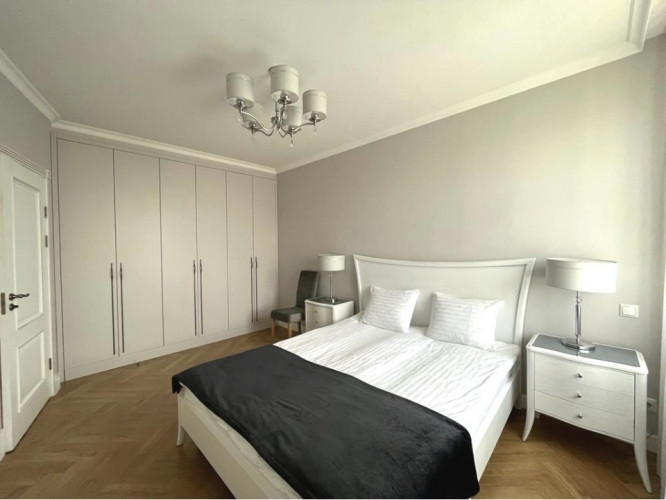 Piedāvājam ekskluzīvus 2-istabu apartamentus Rīgas centrā, jaunā rekonstruētā projektā Rīga - foto 1