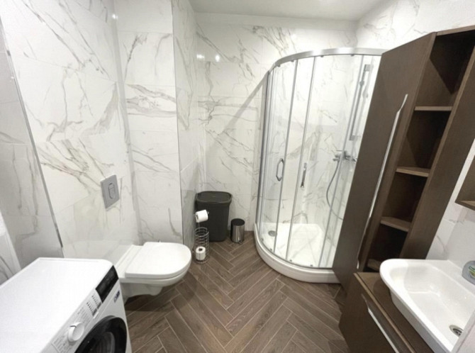 Piedāvājam ekskluzīvus 2-istabu apartamentus Rīgas centrā, jaunā rekonstruētā projektā Rīga - foto 7