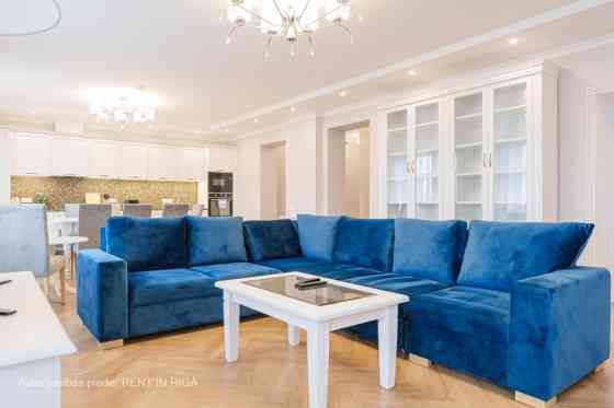 Piedāvājam iegādāties ekskluzīvus 3-istabu apartamentus Rīgas centrā, jaunā rekonstruētā projektā Pe Rīga