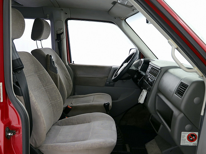 Volkswagen Multivan Facelift 2.4 TDI 57kW Tallina - foto 6