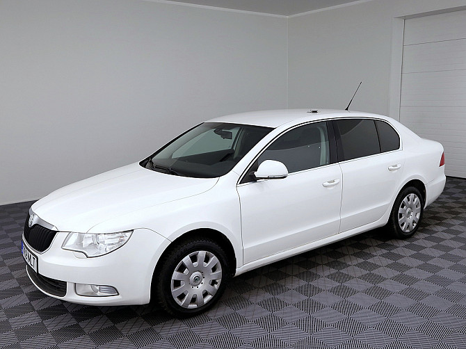 Skoda Superb Comfortline 1.8 118kW Tallina - foto 2