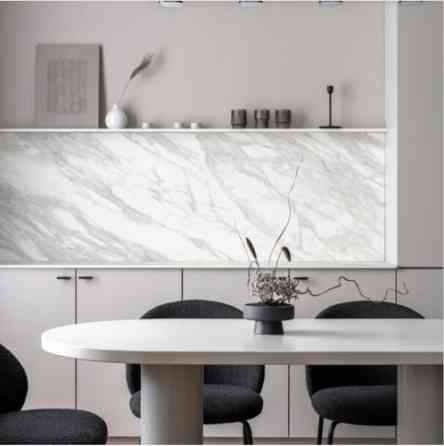 Эксклюзивная трехкомнатная квартира для долгосрочной аренды в центре Риги  ул. Рига