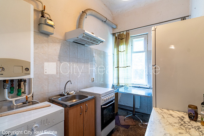 Pagalma ēka, slēgta teritorija, iežogota teritorija ar metāla sētu, garāža vienai Rīga - foto 12