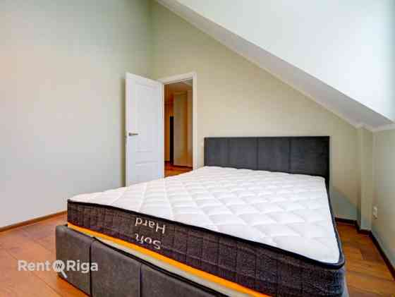 Предлагается уникальная мансардная квартира в новом проекте на улице Katoļu 11  с Rīga