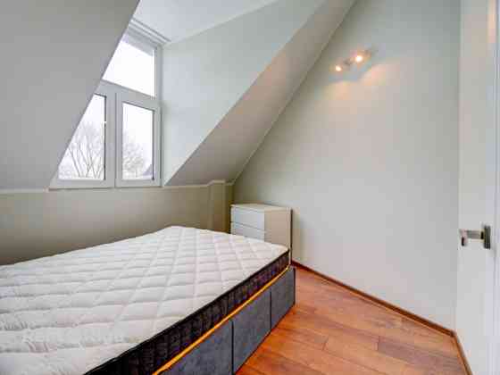 Предлагается уникальная мансардная квартира в новом проекте на улице Katoļu 11  с Rīga