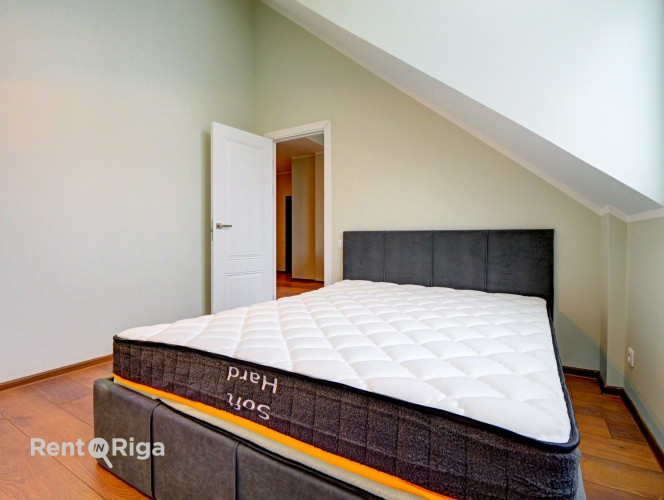 Pieejams unikāls mansarda tipa dzīvoklis jaunajā projektā Katoļu ielā 11  ar augstvērtīgu Rīga - foto 5