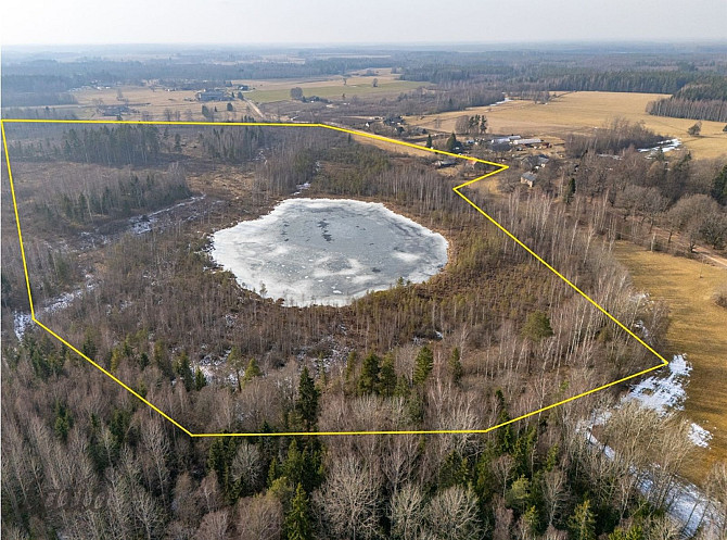 Pārdod lauku īpašumu Vidzemē, Limbažu novadā ar savu ezeru.
Pārdošanā īpašs un Limbaži un novads - foto 7