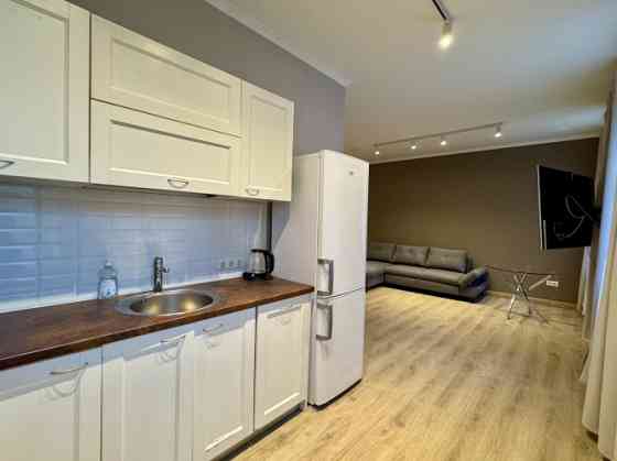 Свежая 3-комнатная квартира в центре Риги!  Продуманная планировка  прихожая, Рига