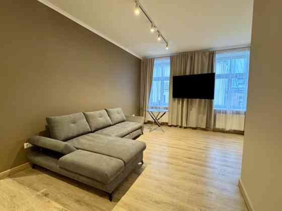 Свежая 3-комнатная квартира в центре Риги!  Продуманная планировка  прихожая, Рига