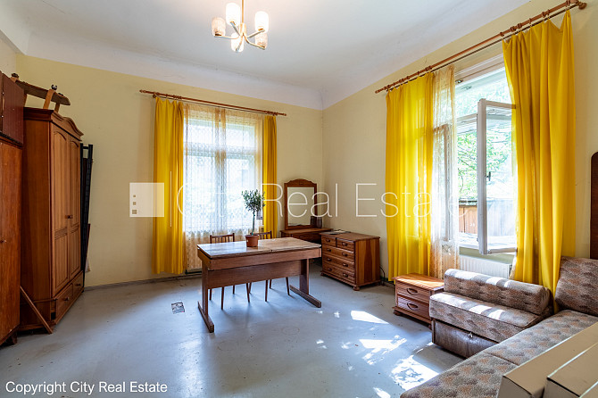 Pagalma ēka, slēgta teritorija, iežogota teritorija ar metāla sētu, garāža vienai Rīga - foto 2