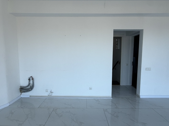 Iznomā biroja telpas ar skaistu panorāmas skatu  Piedāvājumā gaišas un plašas biroja telpas Rīga - foto 6