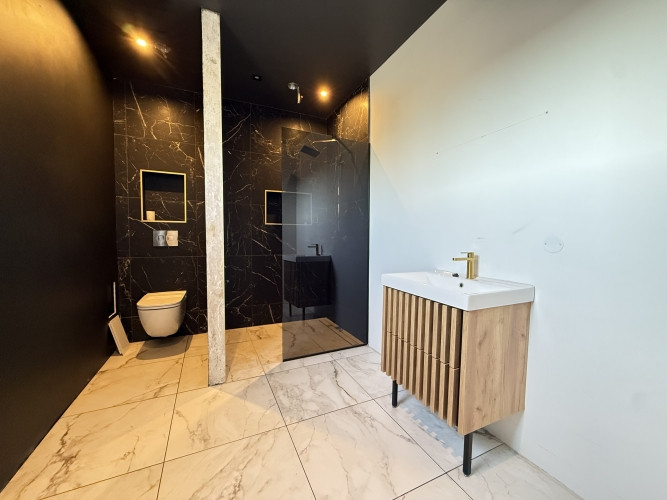 Iznomā biroja telpas ar skaistu panorāmas skatu  Piedāvājumā gaišas un plašas biroja telpas Rīga - foto 9