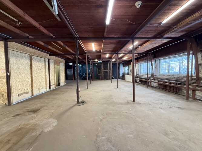 Iznomā pusapaļo angāru Šmerlī  Rīgas Kinostudijas teritorijā.  Piedāvājumā funkcionāls Rīga - foto 7