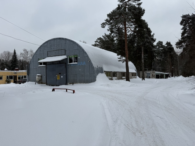 Iznomā pusapaļo angāru Šmerlī  Rīgas Kinostudijas teritorijā.  Piedāvājumā funkcionāls Rīga - foto 1
