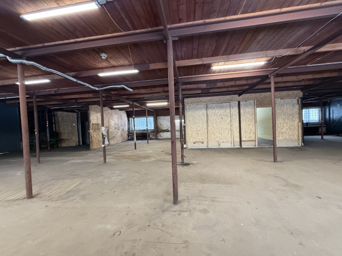 Iznomā pusapaļo angāru Šmerlī  Rīgas Kinostudijas teritorijā.  Piedāvājumā funkcionāls Rīga - foto 6