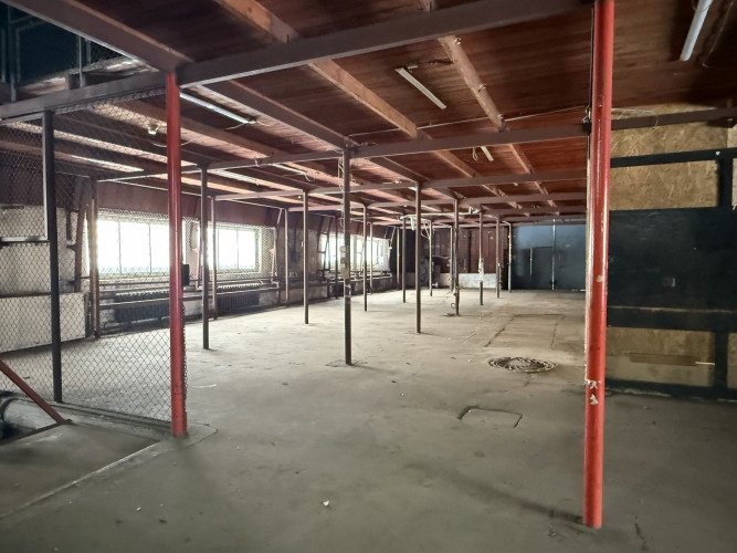 Iznomā pusapaļo angāru Šmerlī  Rīgas Kinostudijas teritorijā.  Piedāvājumā funkcionāls Rīga - foto 3