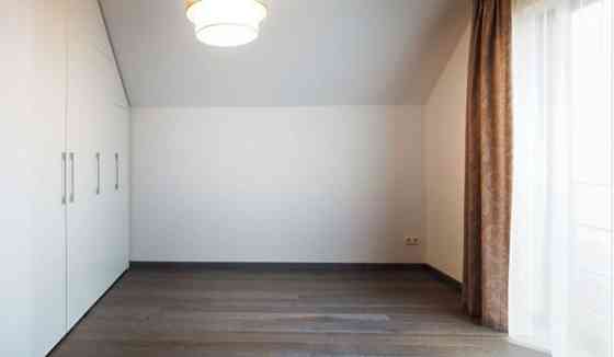 В долгосрочную аренду предлагается современный  дом. В таунхаусе просторная, Рижский район