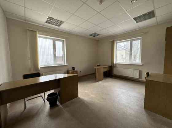 Сдаётся в аренду офисное помещение в фасадном здании офисно-складского Рига