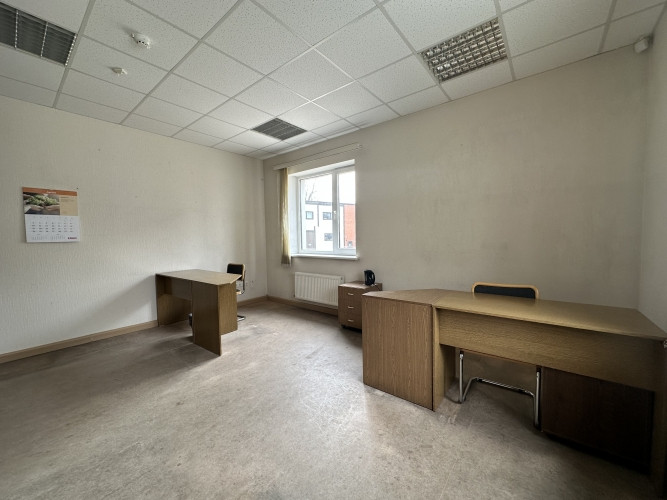 Сдаётся в аренду офисное помещение в фасадном здании офисно-складского Рига - изображение 3