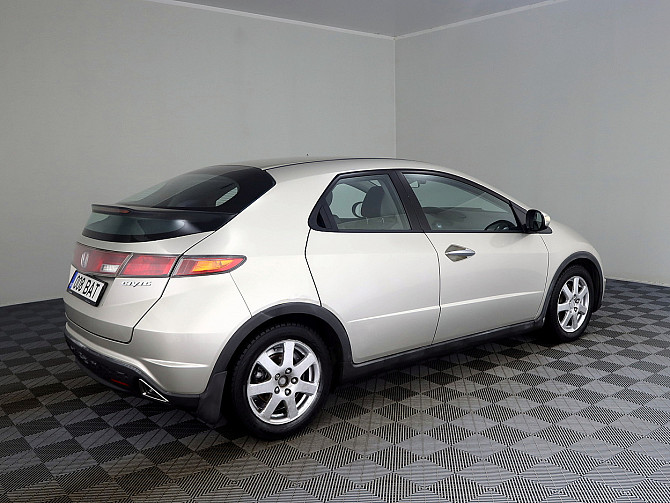 Honda Civic Elegance 1.8 103kW Tallina - foto 3