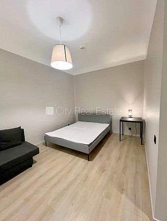 Fasādes māja, renovēta māja, slēgta teritorija, ieeja no ielas, ir lifts, kāpņu telpa pēc Rīga - foto 18