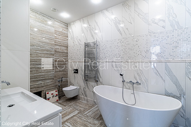 Renovēta māja, slēgts pagalms, iespēja nomāt autostāvvietu, apsargāta autostāvvieta, Rīga - foto 11