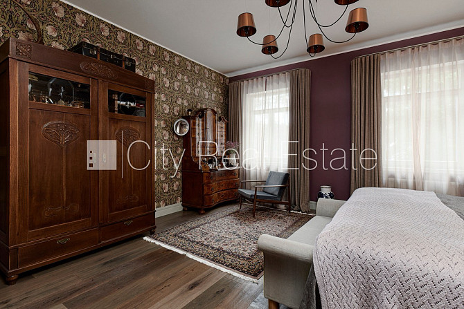 Privātmāja, labiekārtota apzaļumota teritorija, bruģēts piebraucamais ceļš, iežogota Jūrmala - foto 17