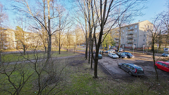 Dzīvokļa video tūri var noskatīties, nospiežot uz mājas lapas sludinājuma lejas daļā.
Jauns... Rīga - foto 9