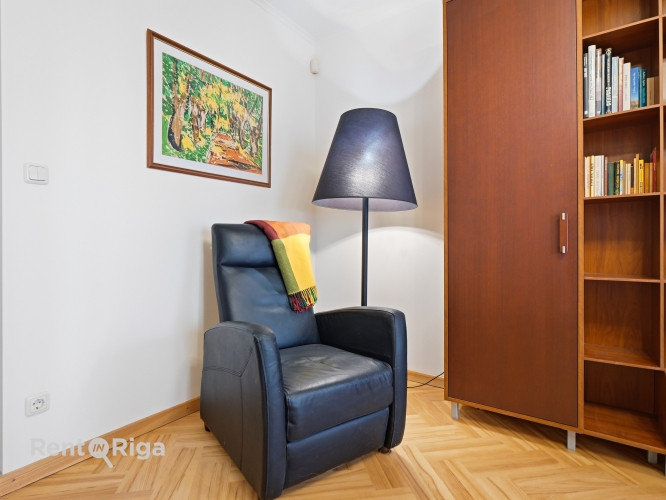 Nice apartment with a parking space.  The premises have just undergone cosmetic renovation. The apar Рига - изображение 5