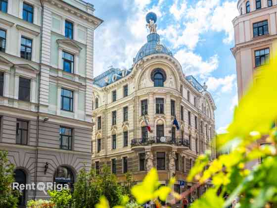 Продаётся один из архитектурно выдающихся объектов недвижимости в самом центре Рига