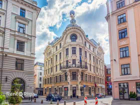 Продаётся один из архитектурно выдающихся объектов недвижимости в самом центре Рига
