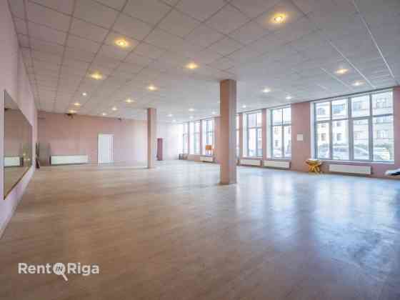 Спортивный или танцевальный зал рядом с центром города! Планировка: +2 зала; +2 Rīga