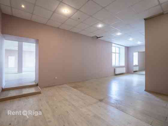 Спортивный или танцевальный зал рядом с центром города! Планировка: +2 зала; +2 Rīga