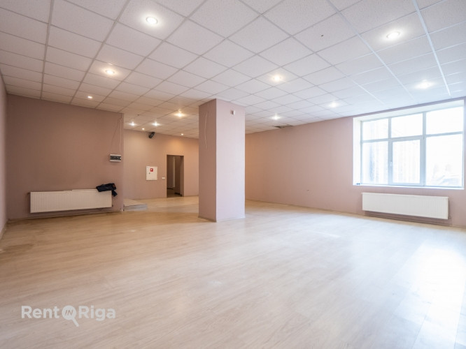 Sporta vai deju zāle pilsētas centra tuvumā!  Plānojums: +2 zāles; +2 ieejas; +Sporta zāle; Rīga - foto 5