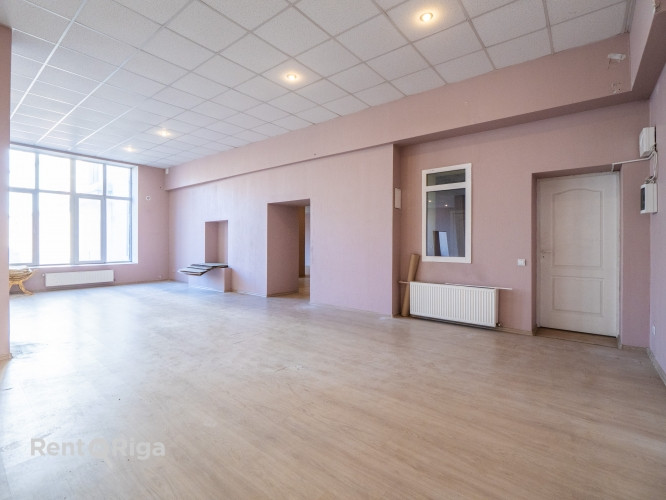 Sporta vai deju zāle pilsētas centra tuvumā!  Plānojums: +2 zāles; +2 ieejas; +Sporta zāle; Rīga - foto 7