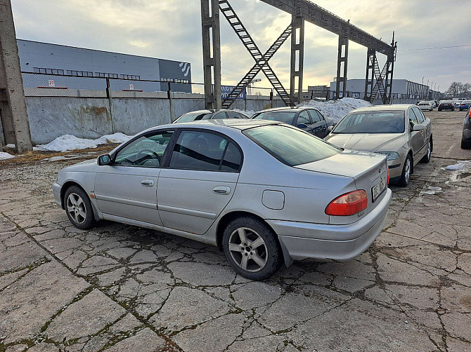 Toyota Avensis Facelift 1.8 95kW Tallina - foto 4