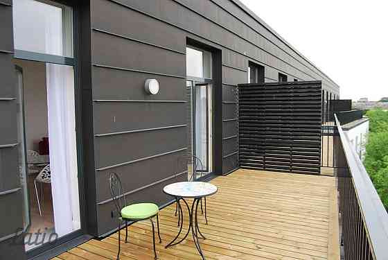 Ja vēlaties izbaudīt privātmājas priekšrocības - klusums, dārznieka sakopta teritorija, diennakts dr Рига