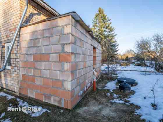 В поселке Стипниеку-даржи выставлен на продажу перспективный объект Olaine