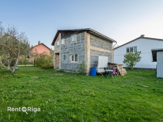 В поселке Стипниеку-даржи выставлен на продажу перспективный объект Олайне - изображение 11
