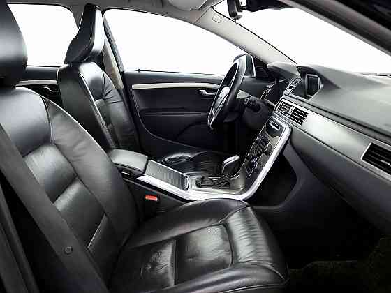 Volvo V70 Summum Facelift ATM 2.0 157kW Tallina