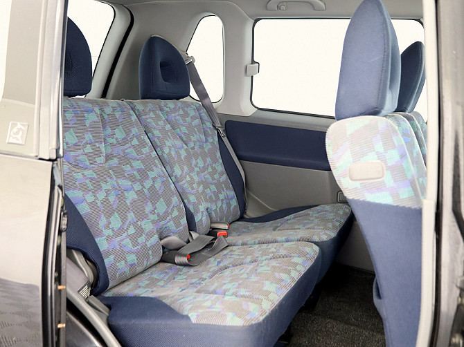 Mitsubishi Space Runner Comfort 2.4 110kW Tallina - foto 7