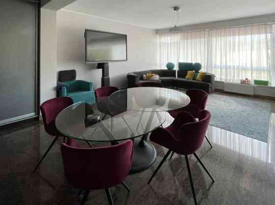 Сдается в аренду меблированная 4-комнатная квартира в новом проекте в Меллужи, Jūrmala